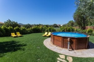 Top Benefits of Choosing Small Pool